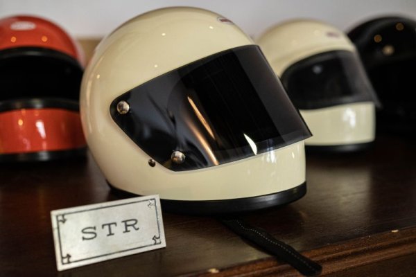 画像3: BEETLE STR 専用シールド (スモーク) (3)