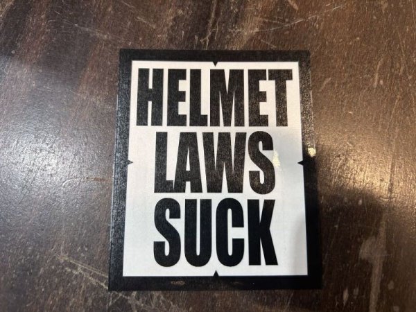 画像2: HELMET LAWS SUCK ステッカー BLACK (2)