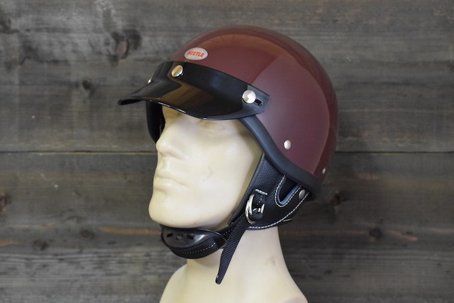 最新デザインの Shutt ヘルメット マルーンカラー ヘルメット 